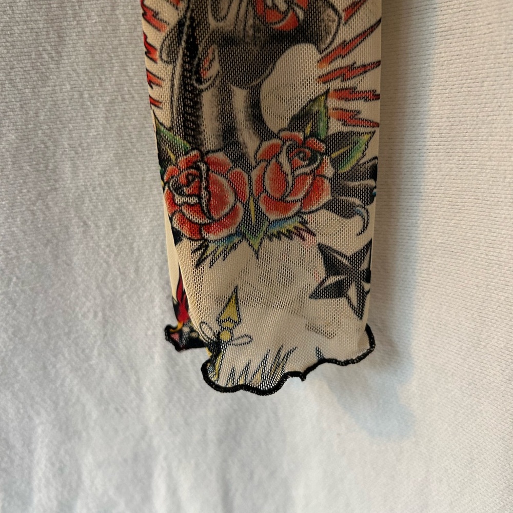 Ed Hardy Women’s L Flashboard Mesh Tattoo-Print Long Sleeve Crop Top Cream Skull - Picture 6 of 8